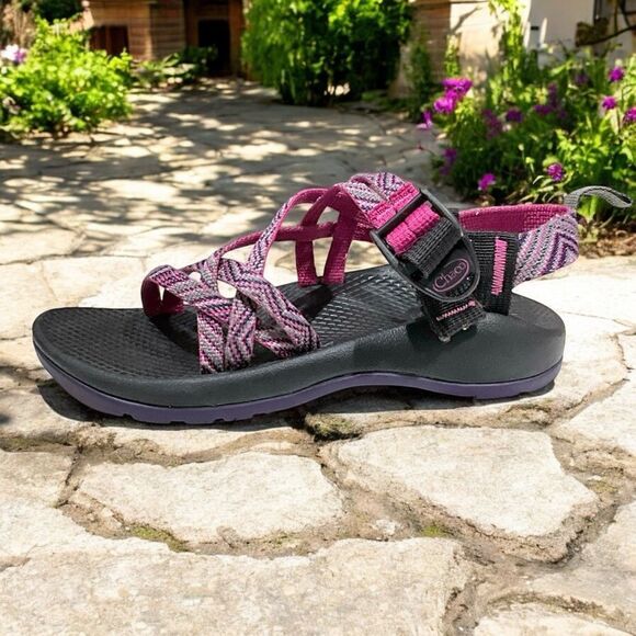 CHACO ZX1 Eco Tread Sandals Girls Size 1 Purple Geometric Buckle Hiking Outdoor